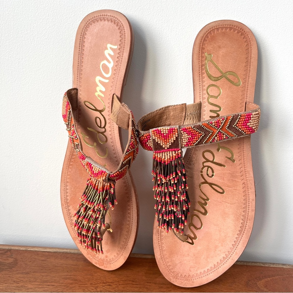 Sam Edelman Anella, coral, gold beaded fringe flat thong sandals size 9